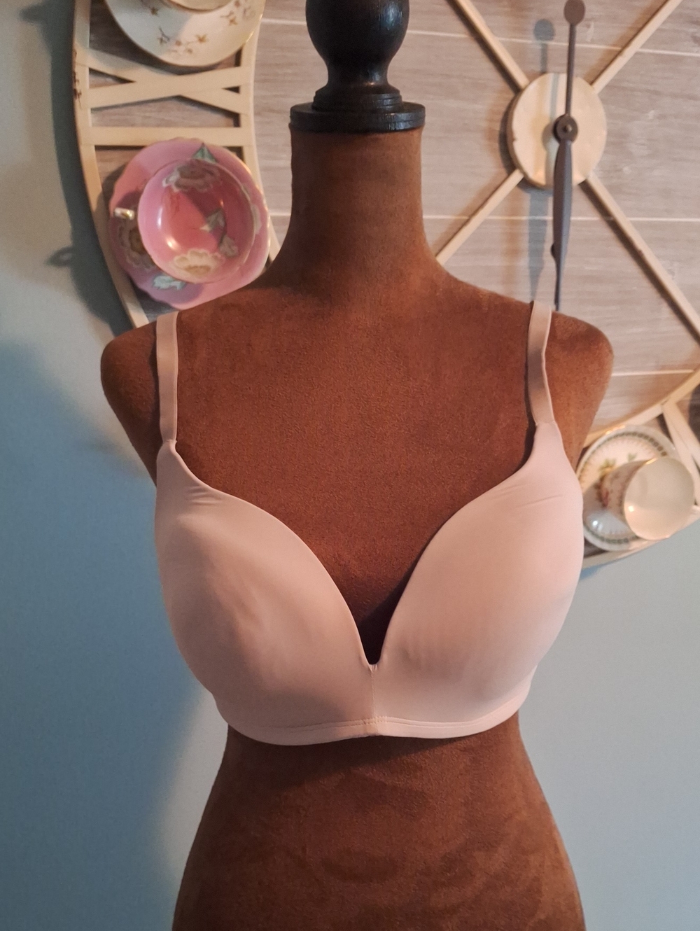 Maidenform Beige T-Shirt Bra with Smooth Cups